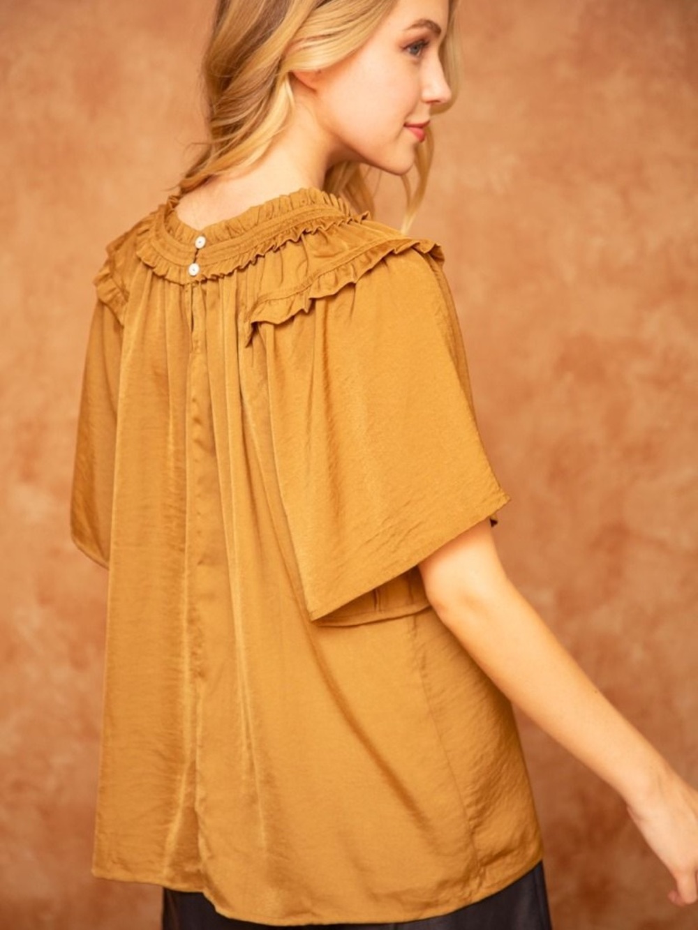 VOY Ruffle Round Neck Satin Top – Boutique | New - Picture 2 of 7